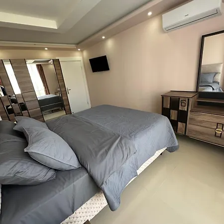 Rosa Tower Apartment Eskiomerler